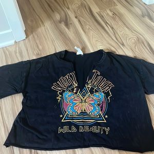 Vintage Style Graphic Tee Cropped